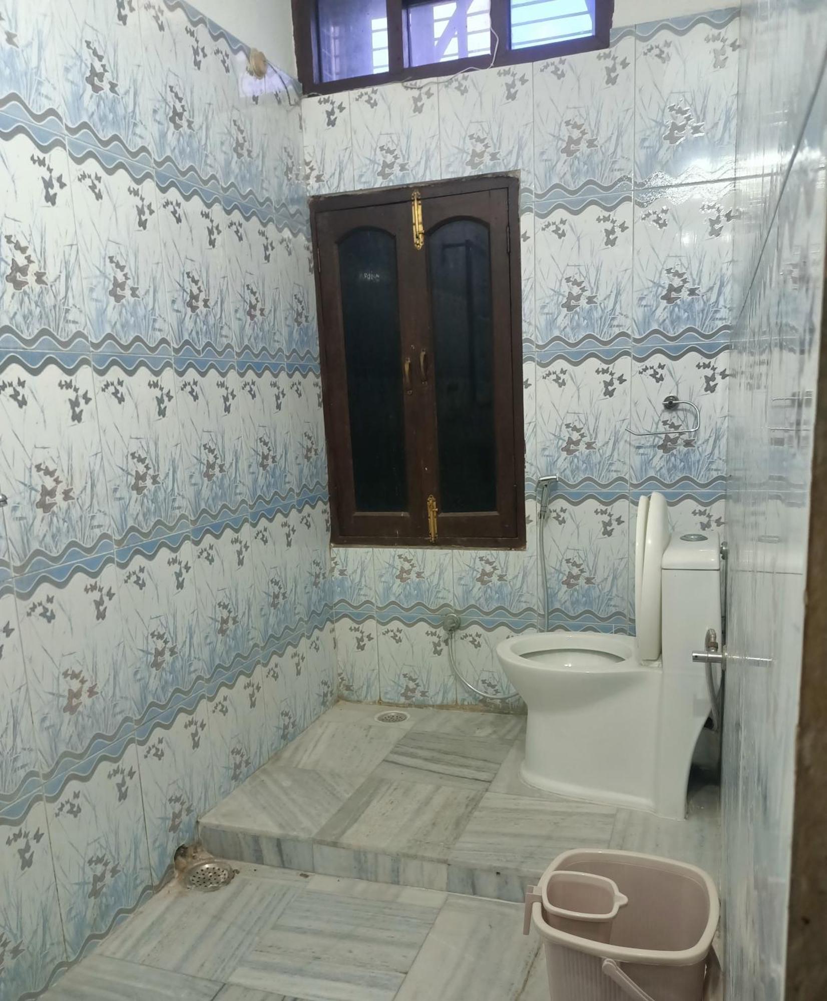 Hotel Riz Варанаси Екстериор снимка